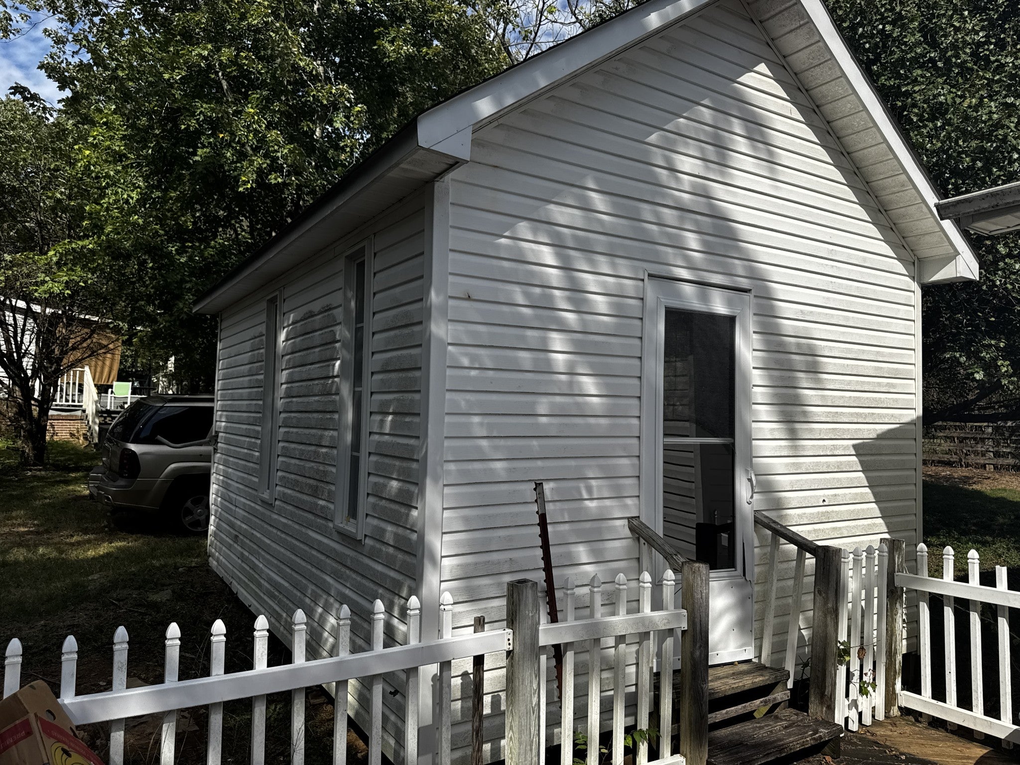 615 Adams Loop
