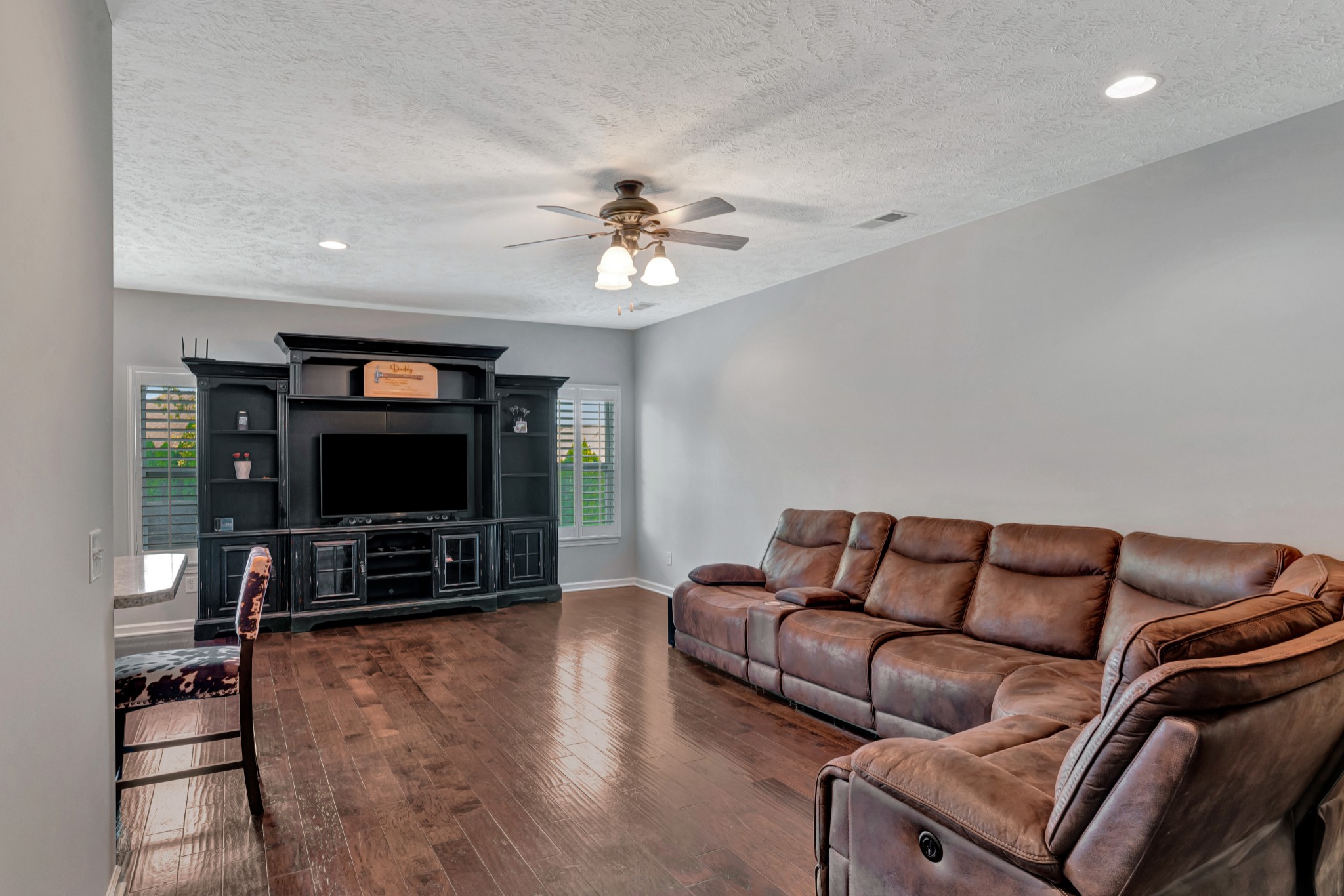493 Callie Ave