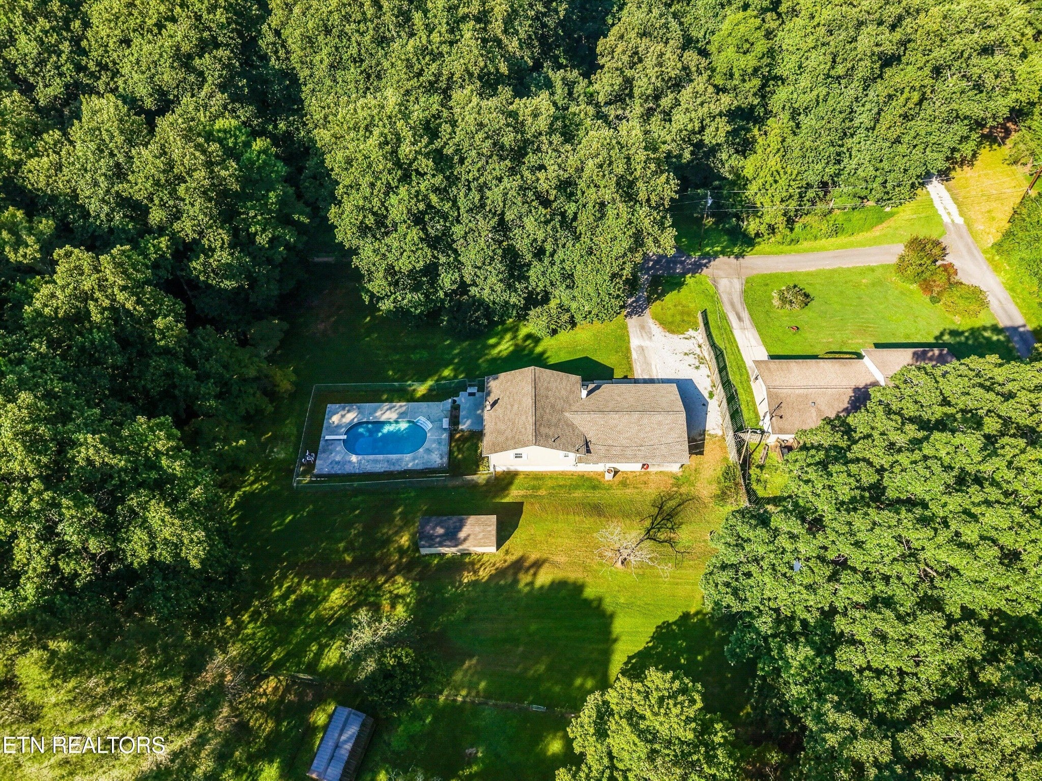 155 Chestnut Hill Rd