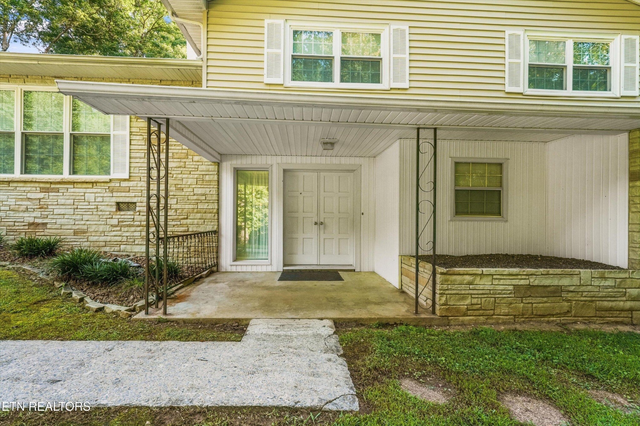 155 Chestnut Hill Rd