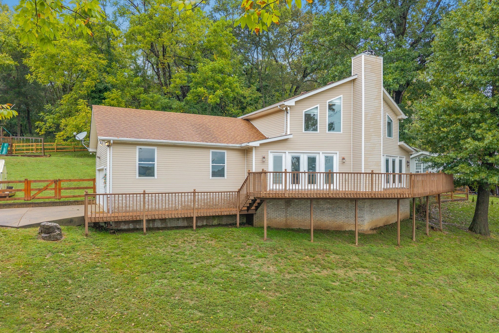 1176 Seven Mile Ferry Rd N