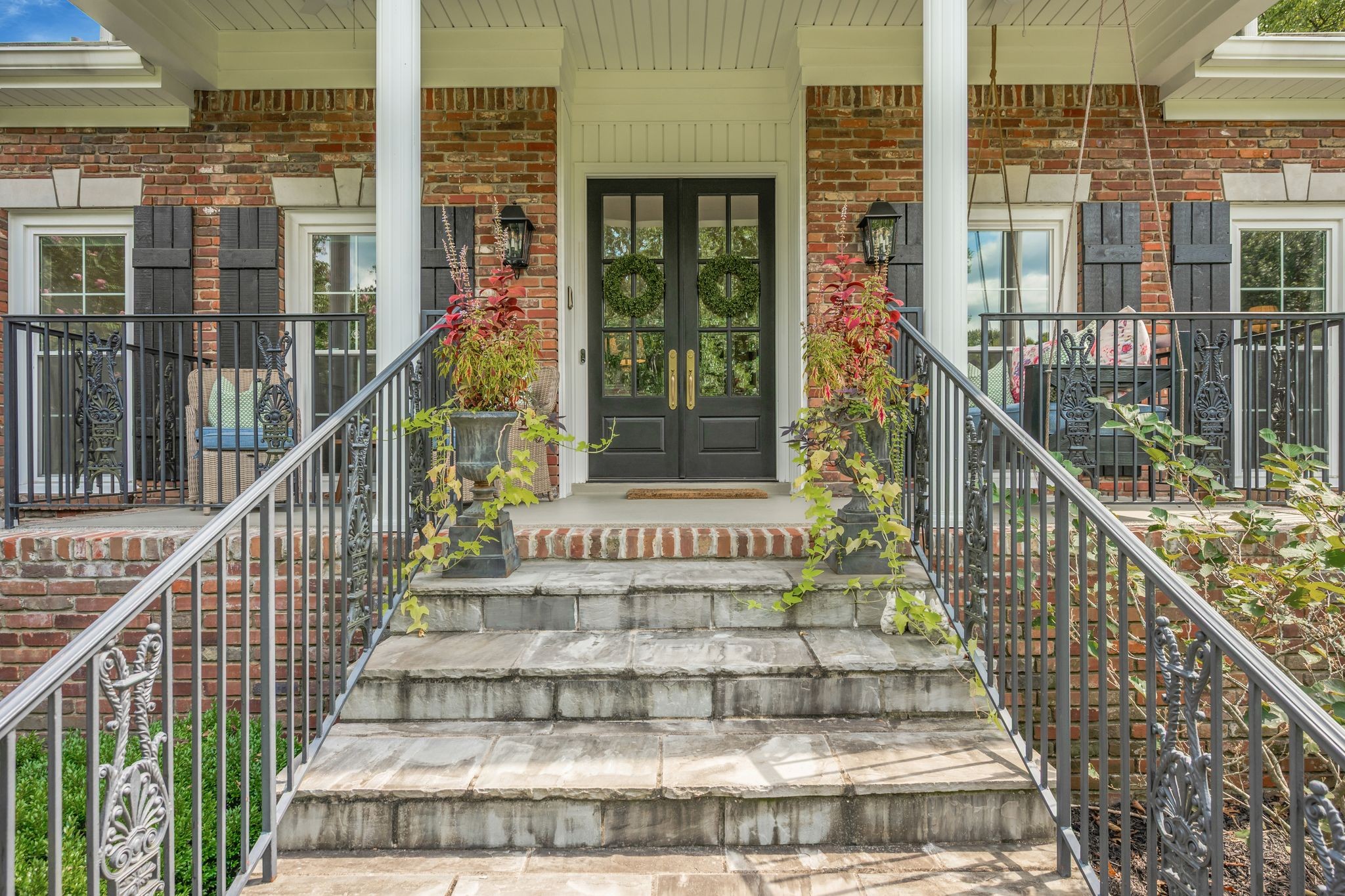 1203 Perkins Ln