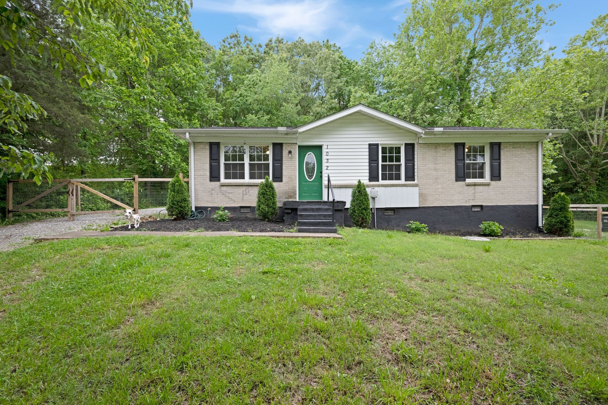 1032 Gordon Cir
