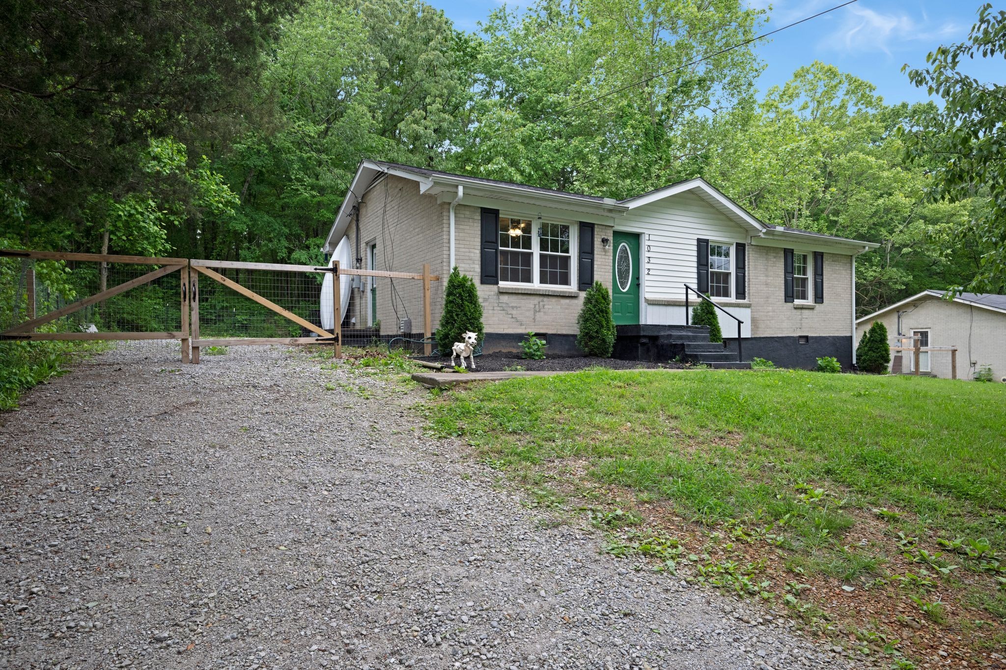 1032 Gordon Cir