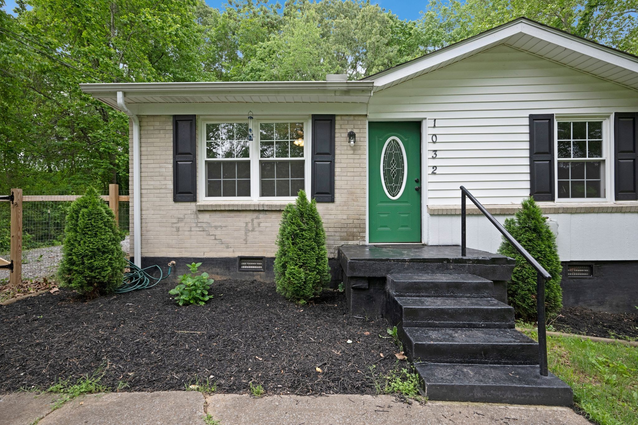1032 Gordon Cir