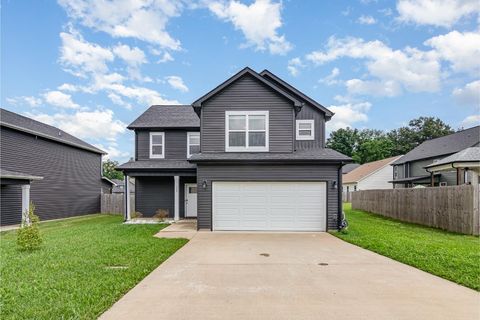242 Stone Bluff Way Clarksville TN 37040
