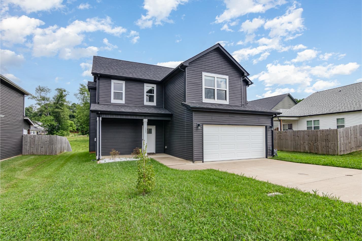 242 Stone Bluff Way
