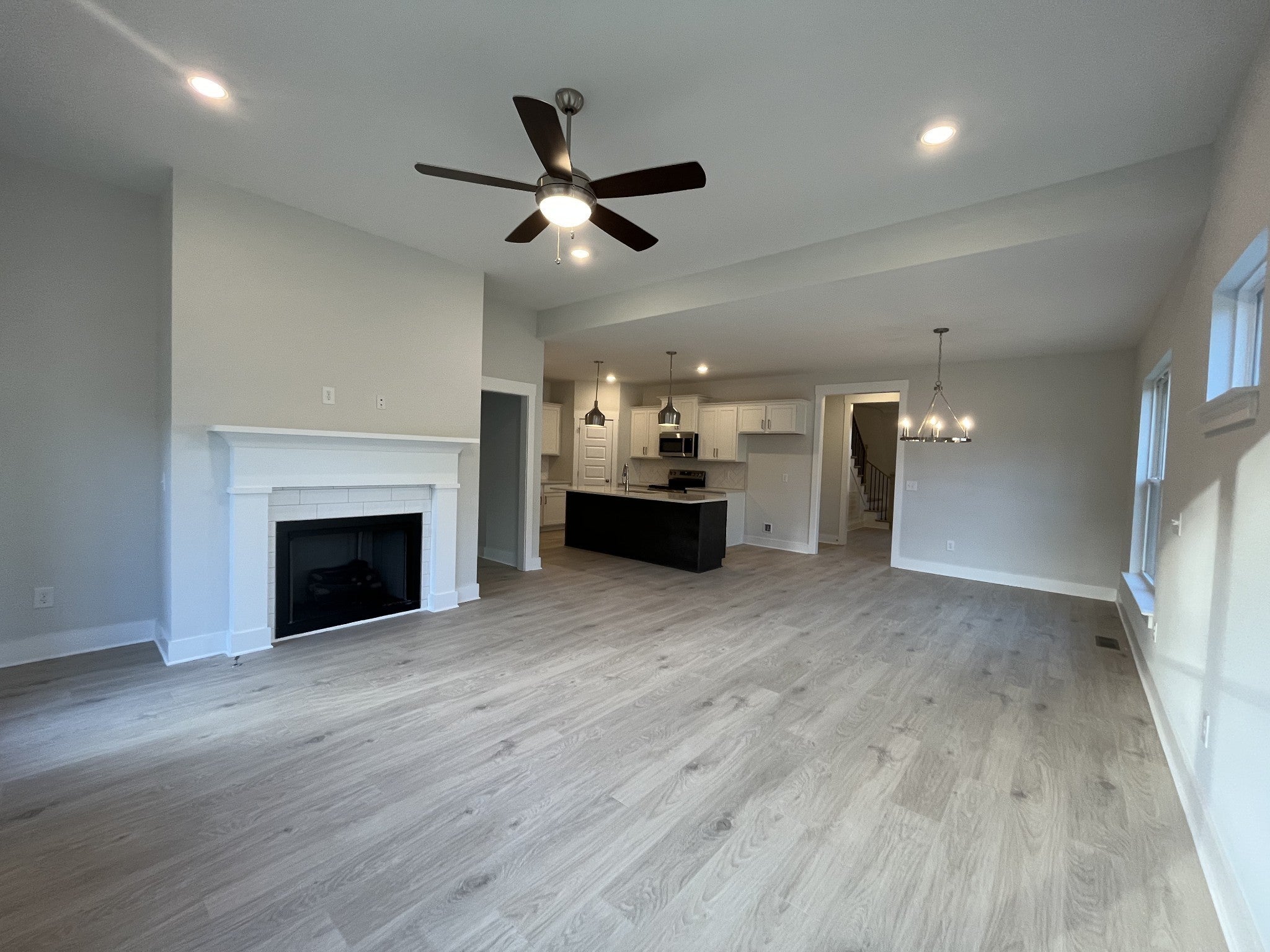 323 Goodwin Ln