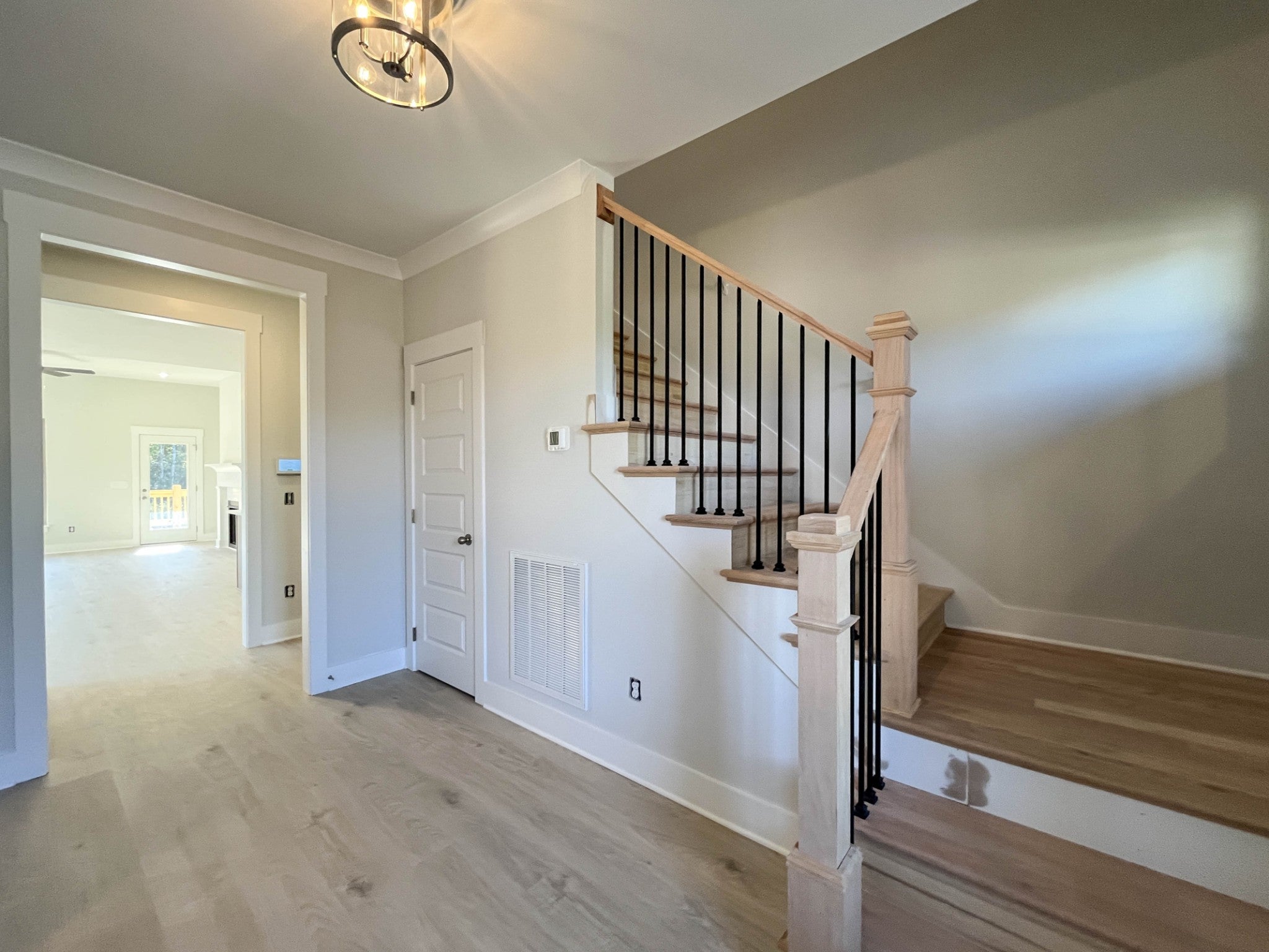 323 Goodwin Ln