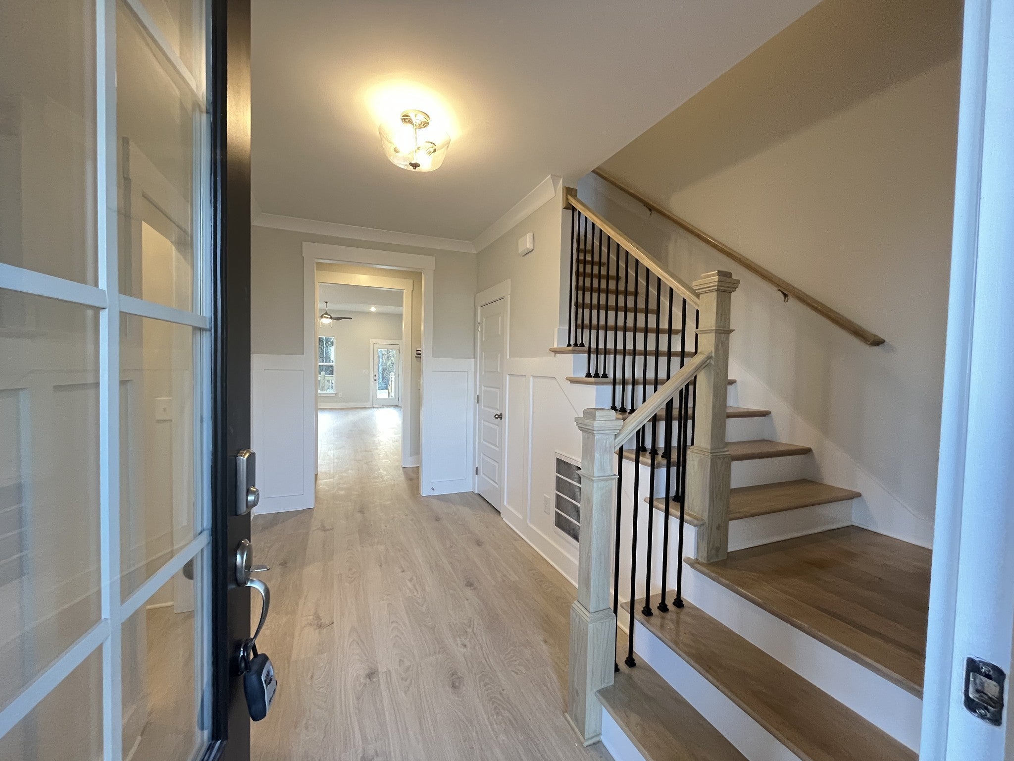 323 Goodwin Ln