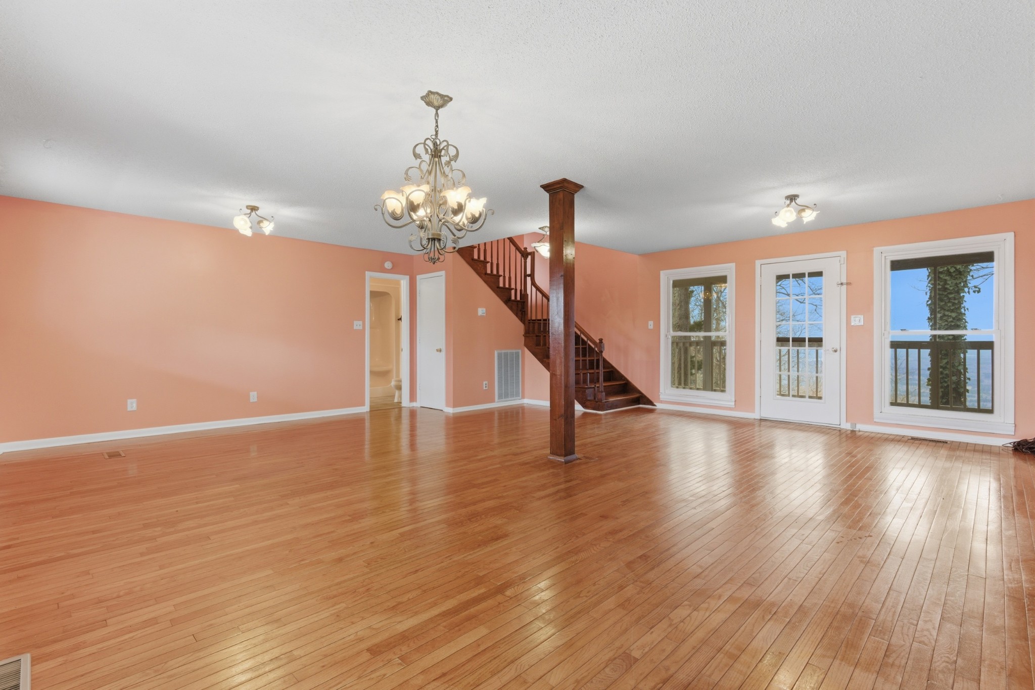 585 Bell Point Rd