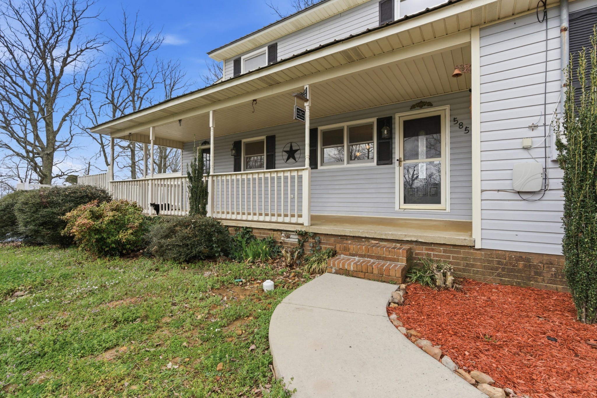 585 Bell Point Rd