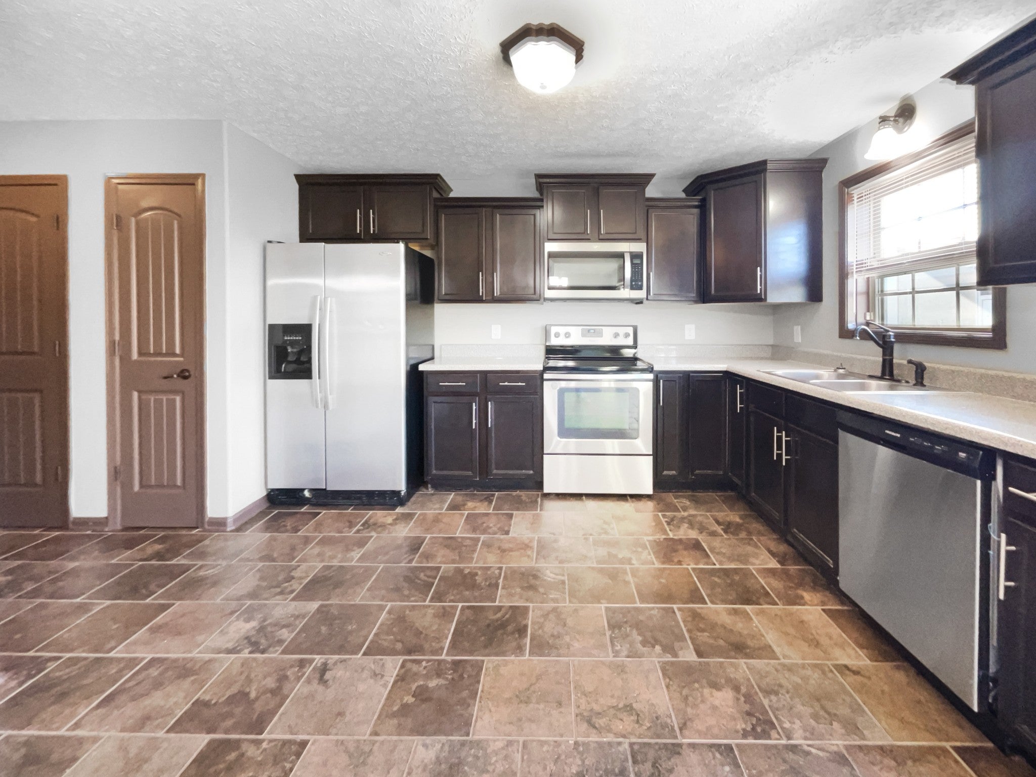 1450 Raven Rd