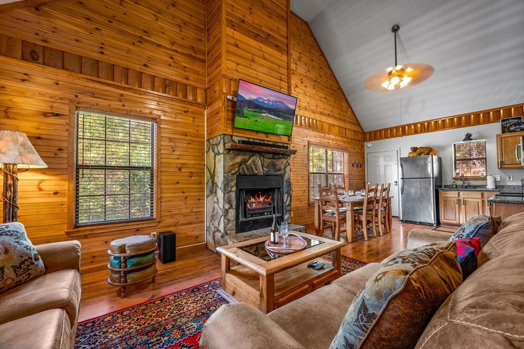 116 Mountain Retreat Road