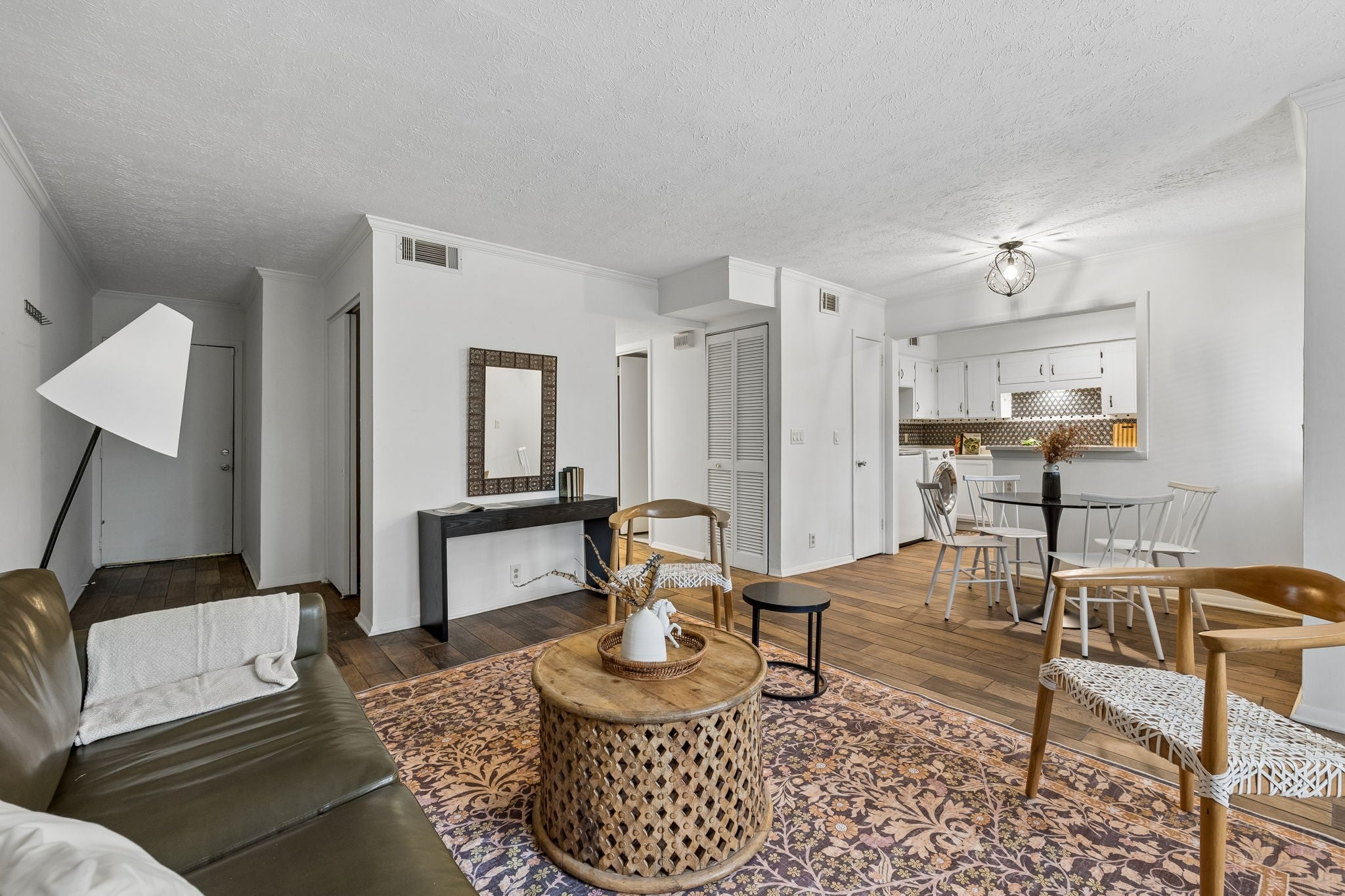 5304 Edmondson Pike 1