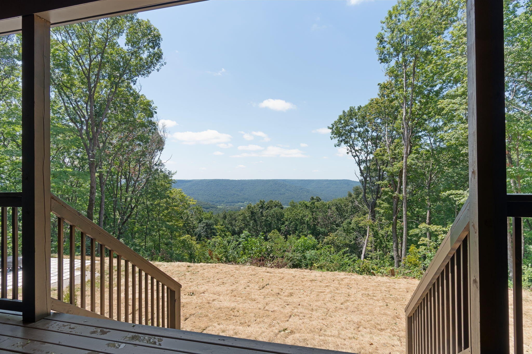 900 Valley View Drive