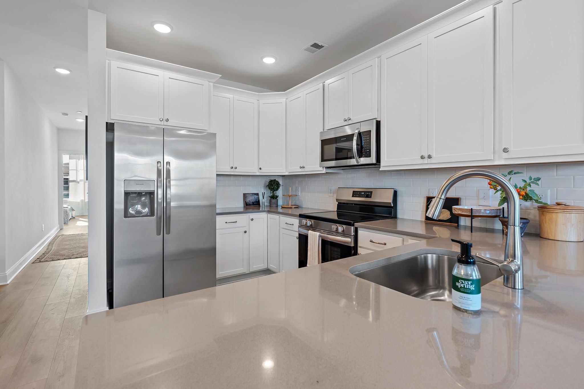 482 Portsdale Dr 4