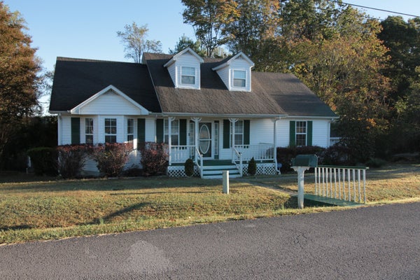 935 HOLIDAY HAVEN RD, SMITHVILLE, TN 37166 - Image 4f93f75e79d7e0354066f69798d4e092/1447149604