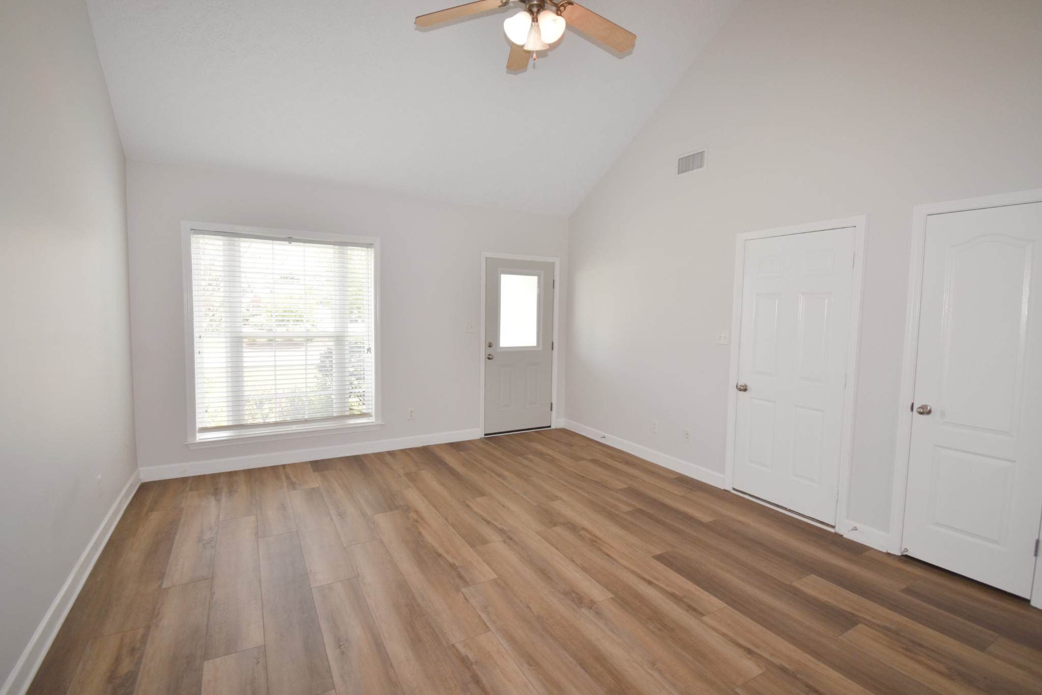 2071 Sparco Cir