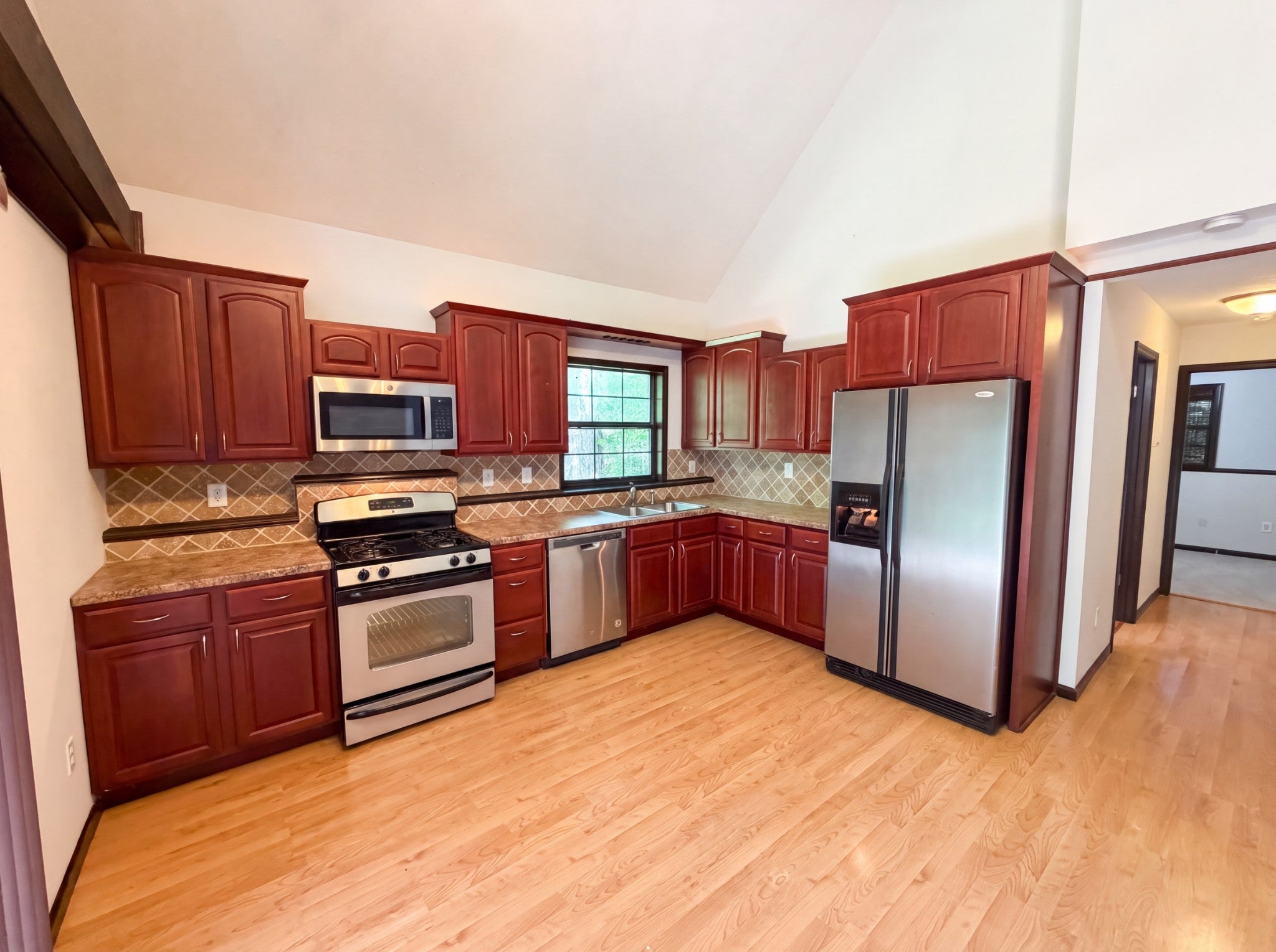 240 Shawna Ln