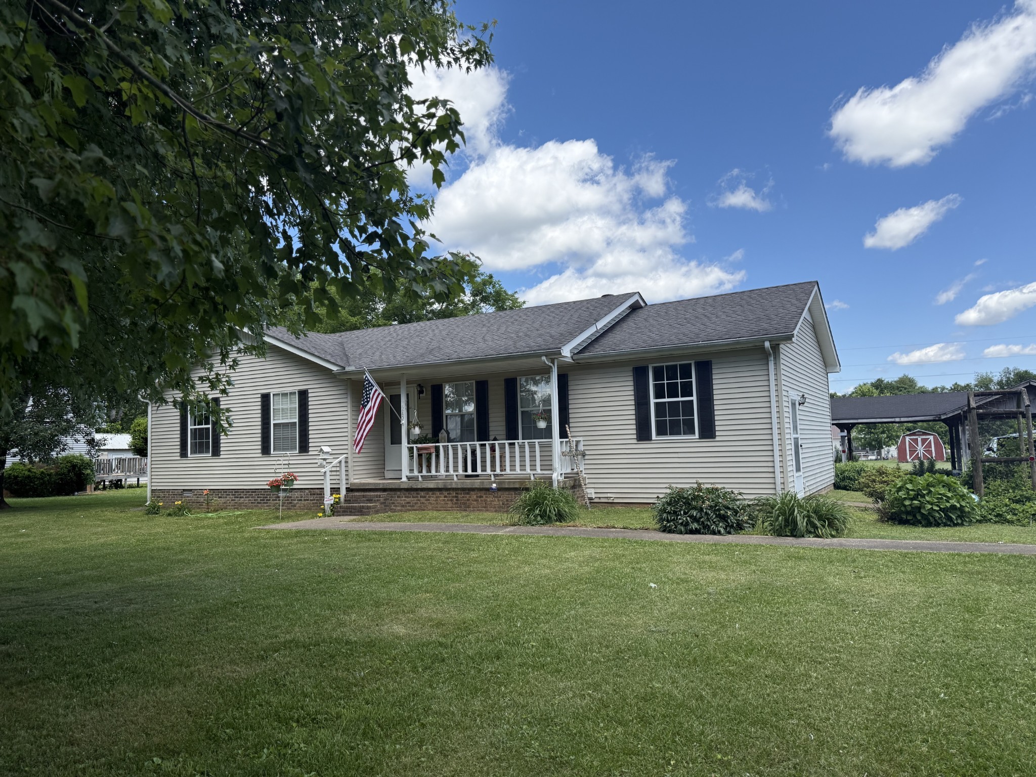 242 Kay Cir