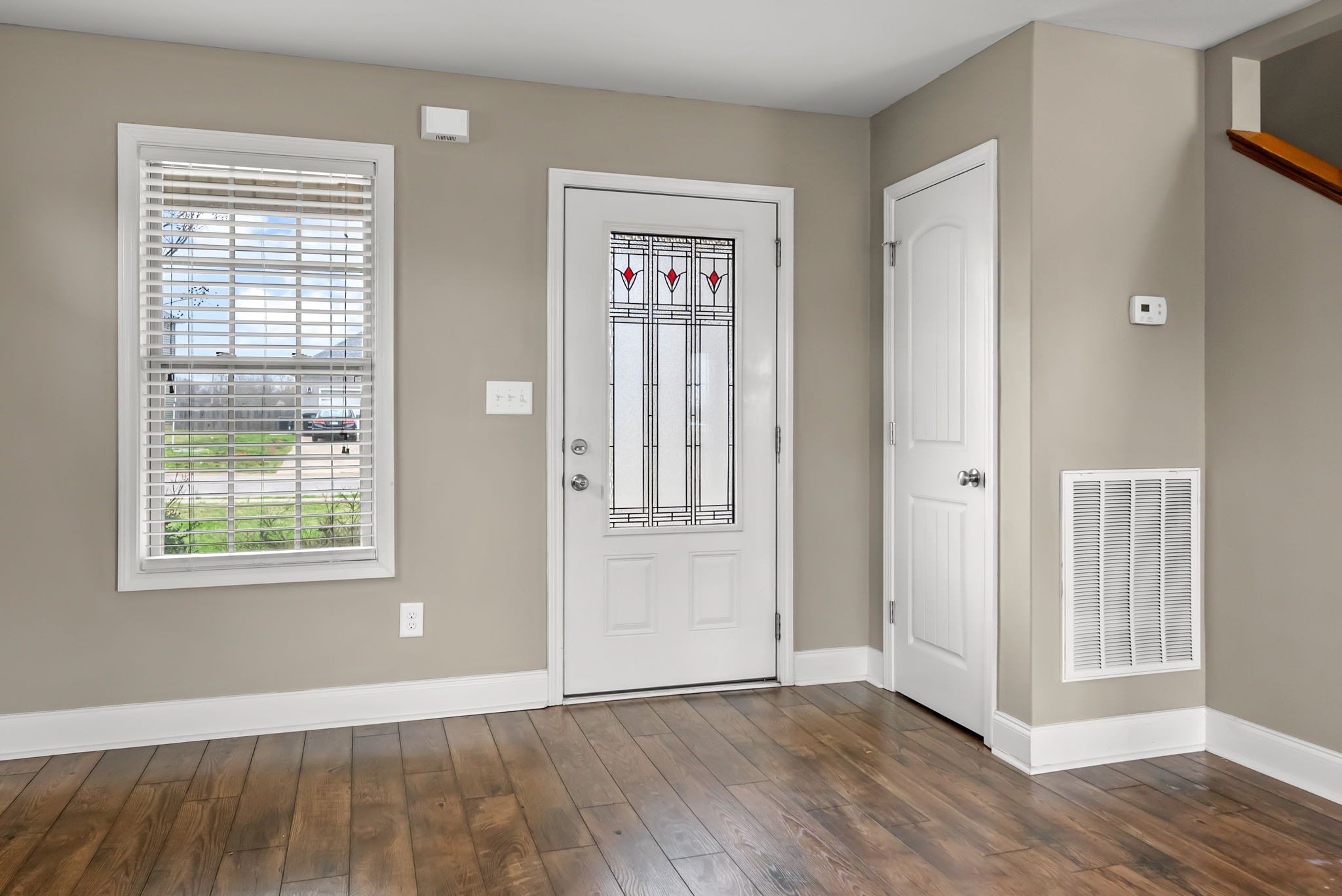 Clarksville, Tennessee 37042, United States, 3 Bedrooms Bedrooms, ,3 BathroomsBathrooms,Residential,Active,191516