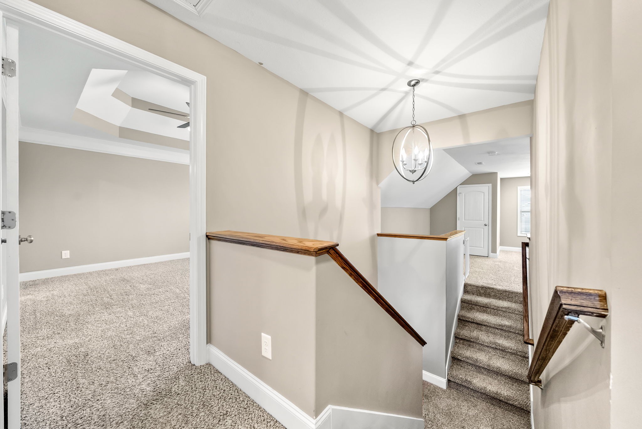 Clarksville, Tennessee 37042, United States, 3 Bedrooms Bedrooms, ,3 BathroomsBathrooms,Residential,Active,191516