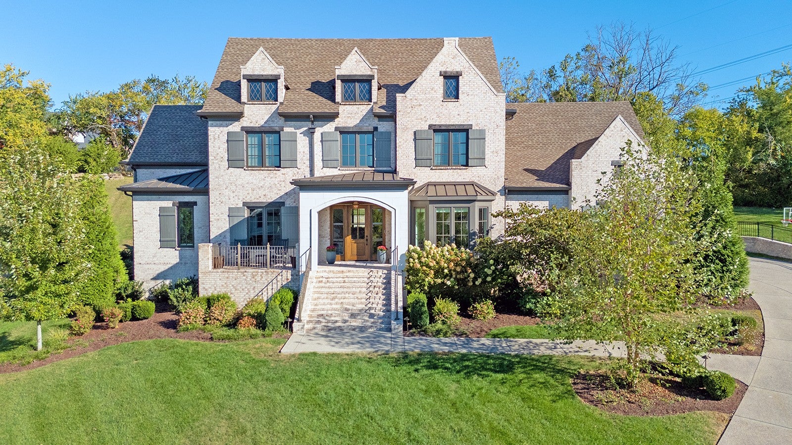 5-bed home for sale in Brentwood, TN 37027, 9265 Berwyn Ct 9265 Berwyn Ct, Brentwood TN 37027 5-bed home, photo 1 of 60