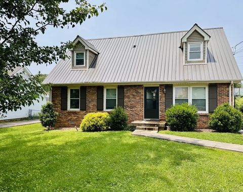 408 Helton Dr Clarksville TN 37042