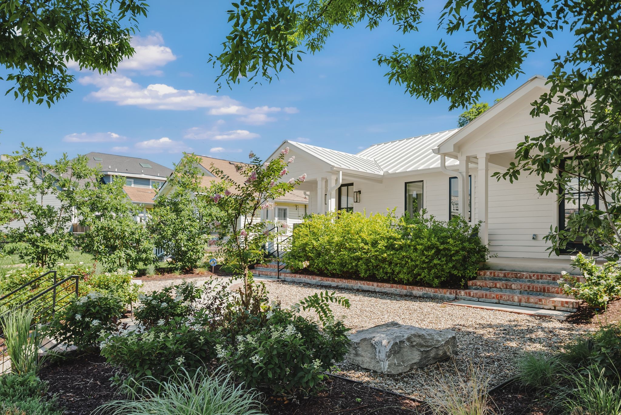 1806 5th Avenue N