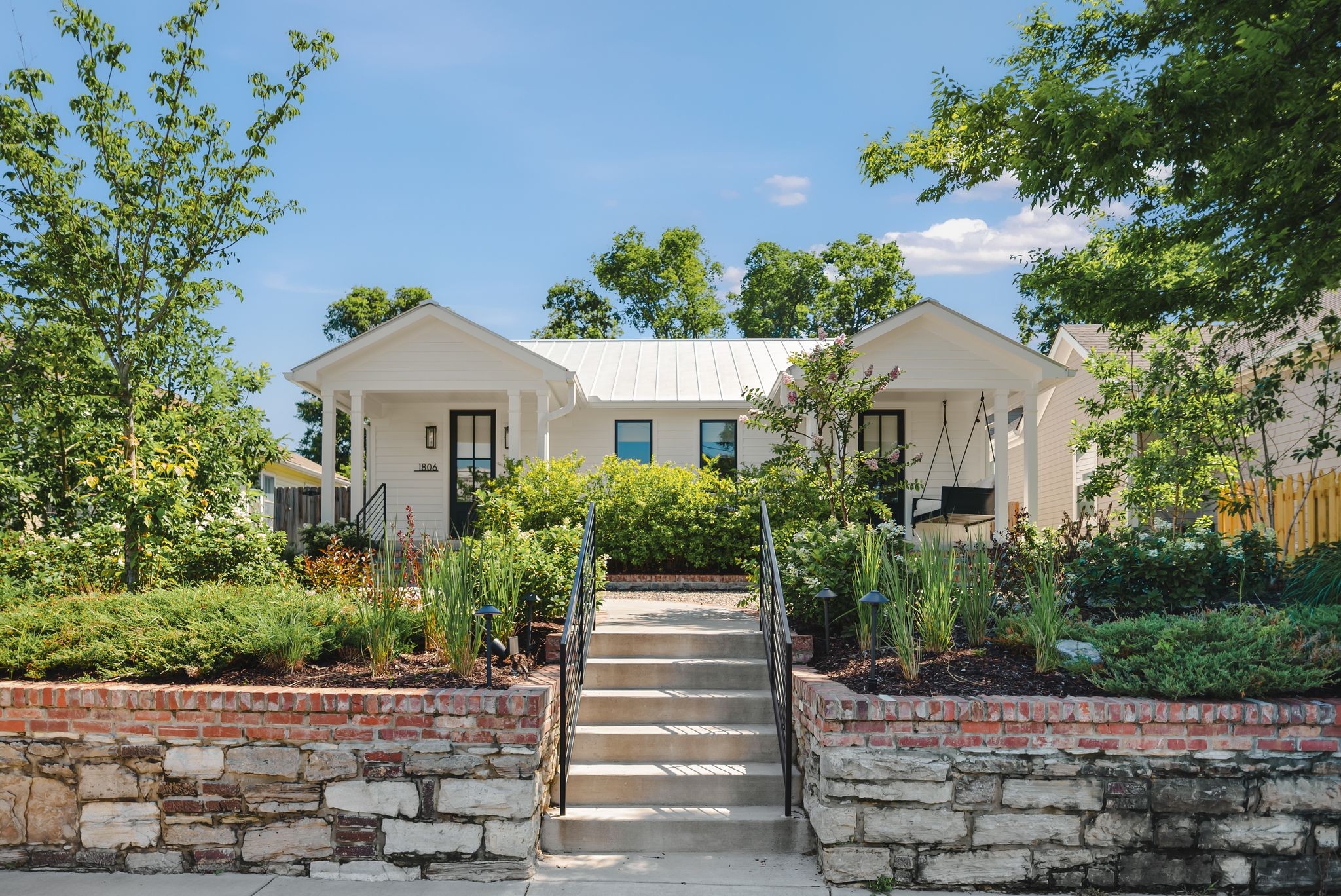 1806 5th Avenue N