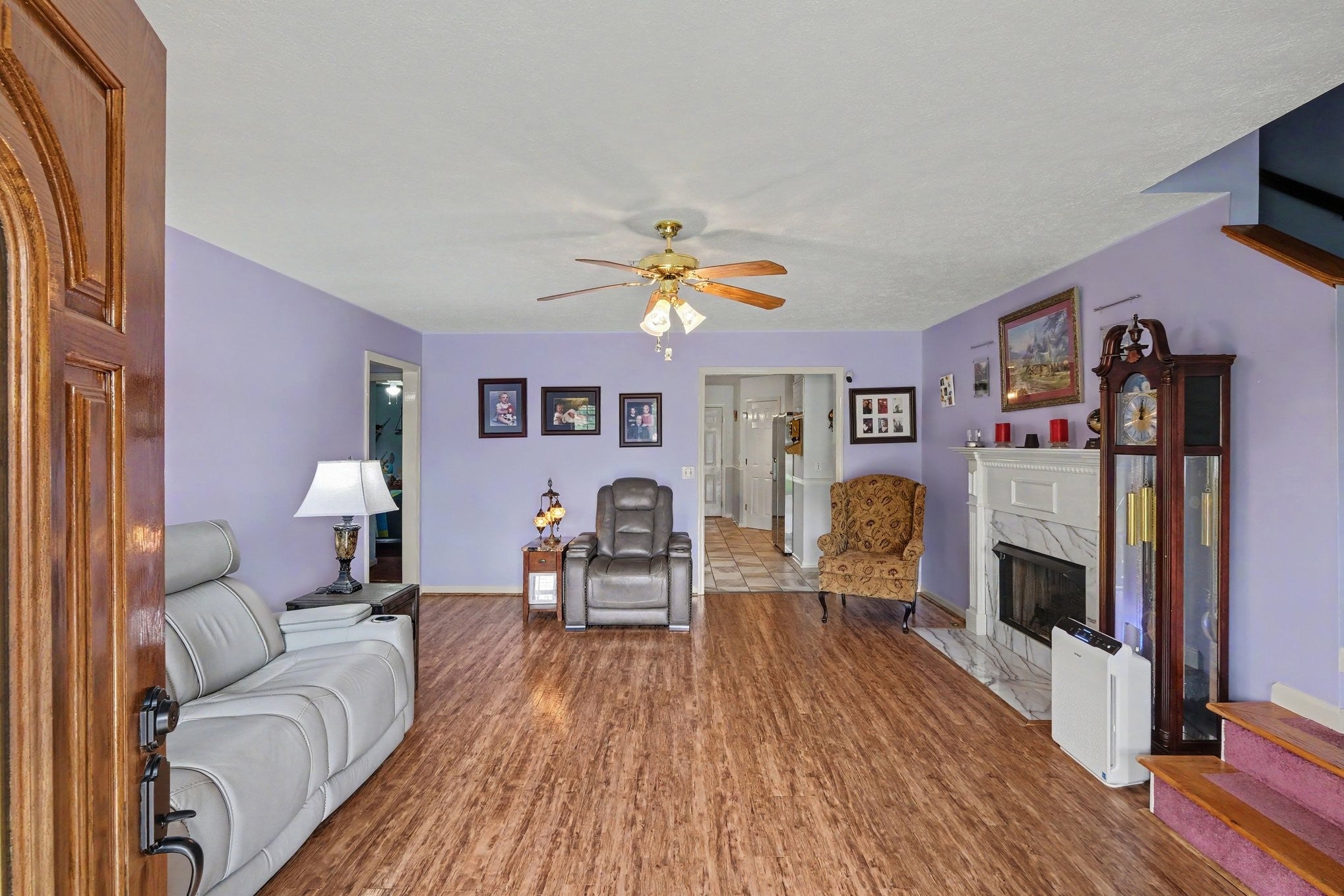 712 Williamsburg Dr
