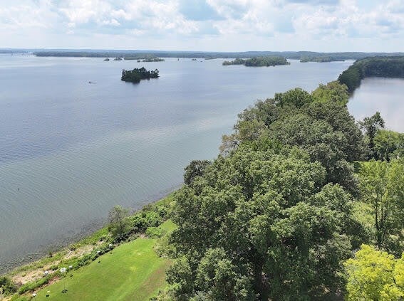 1192 Eva Harbor Rd