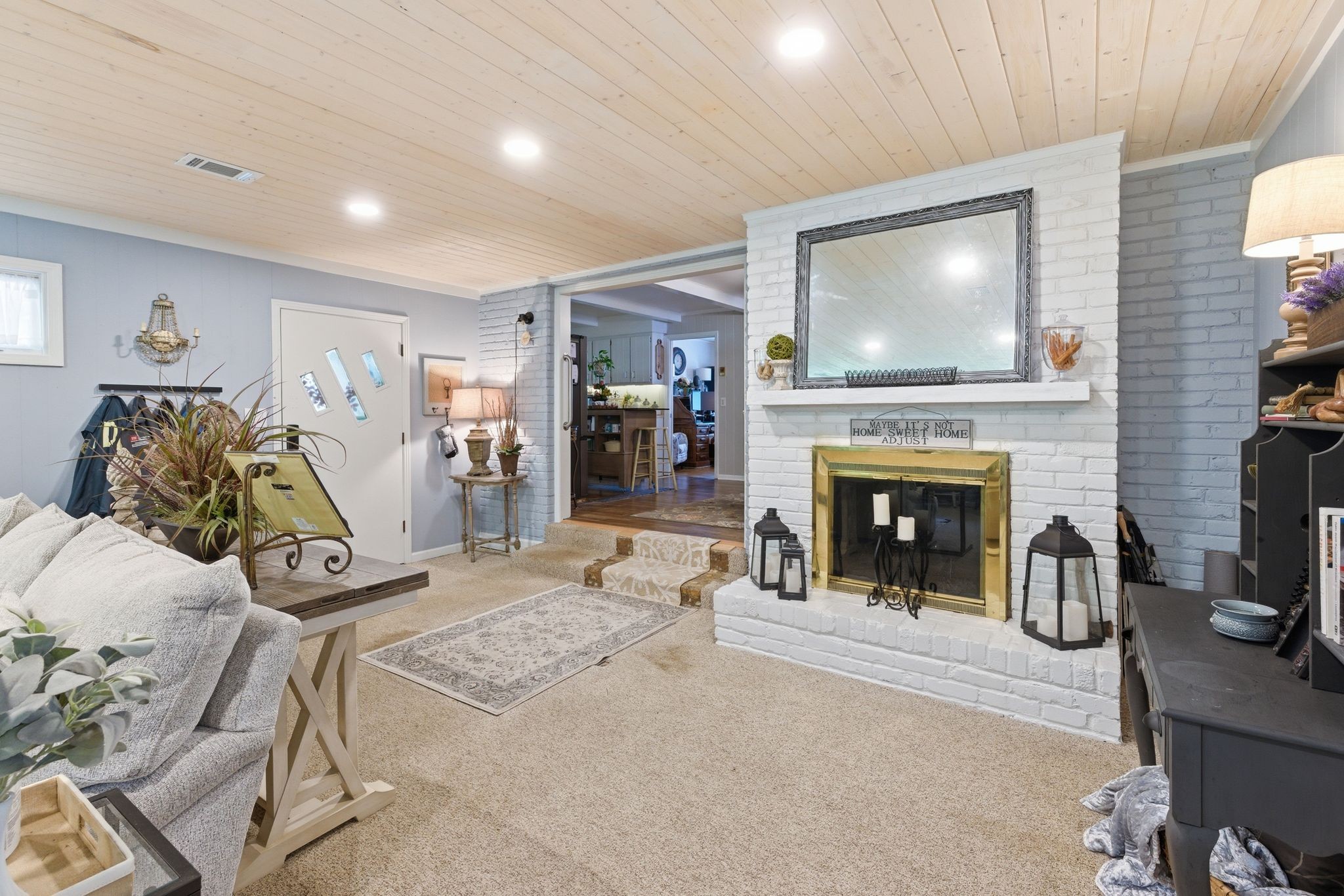 113 Leota Dr