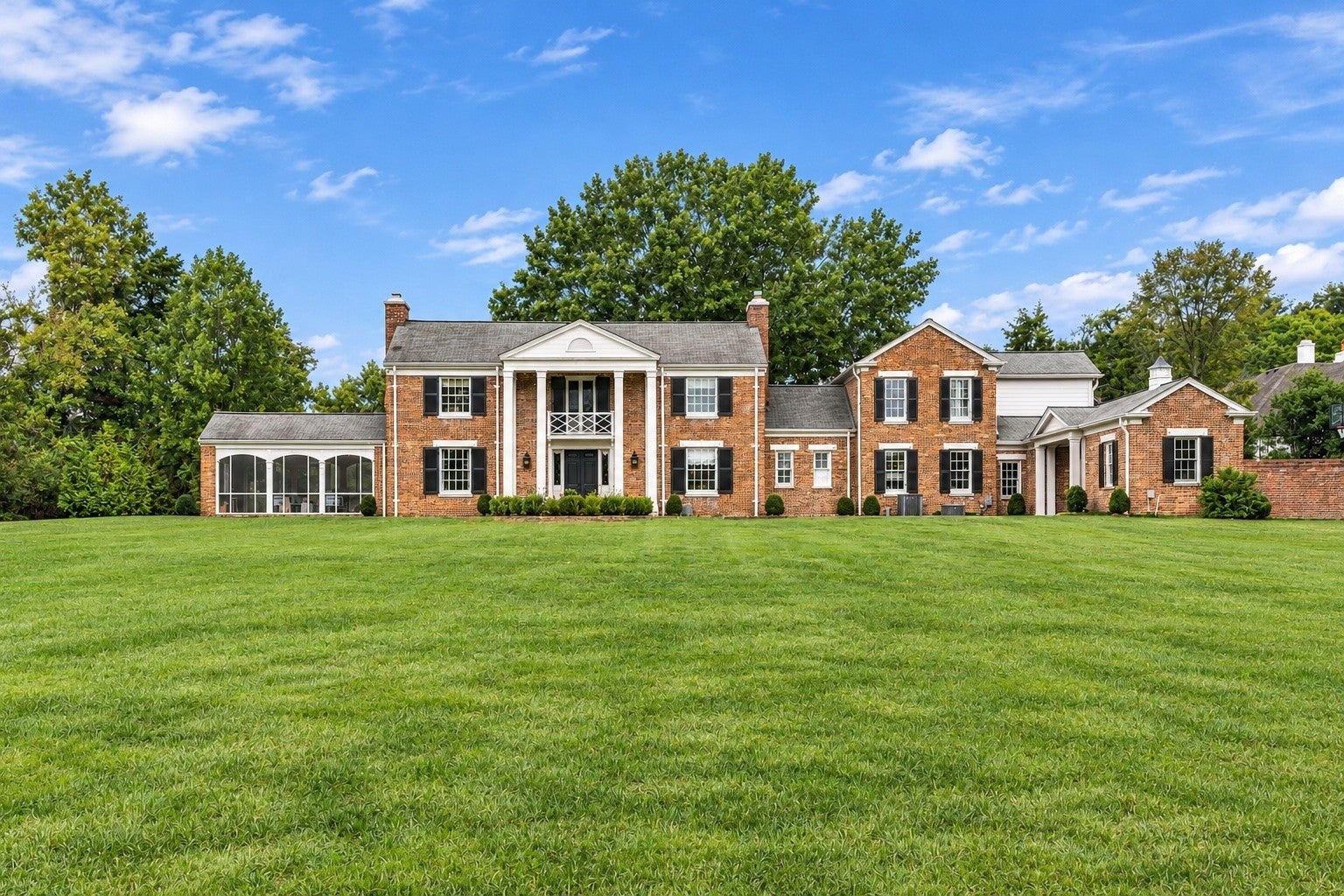 6129 Hillsboro Pike
