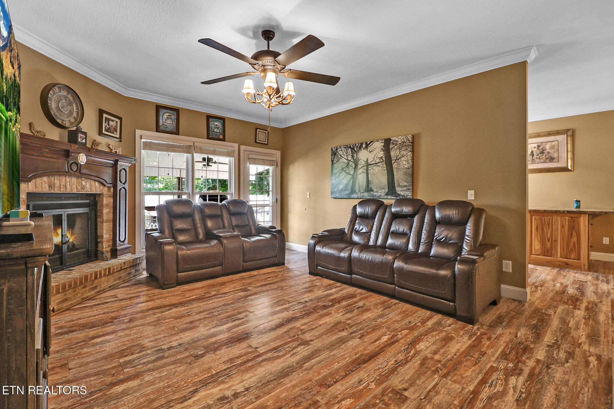 504 Ridge Top Drive