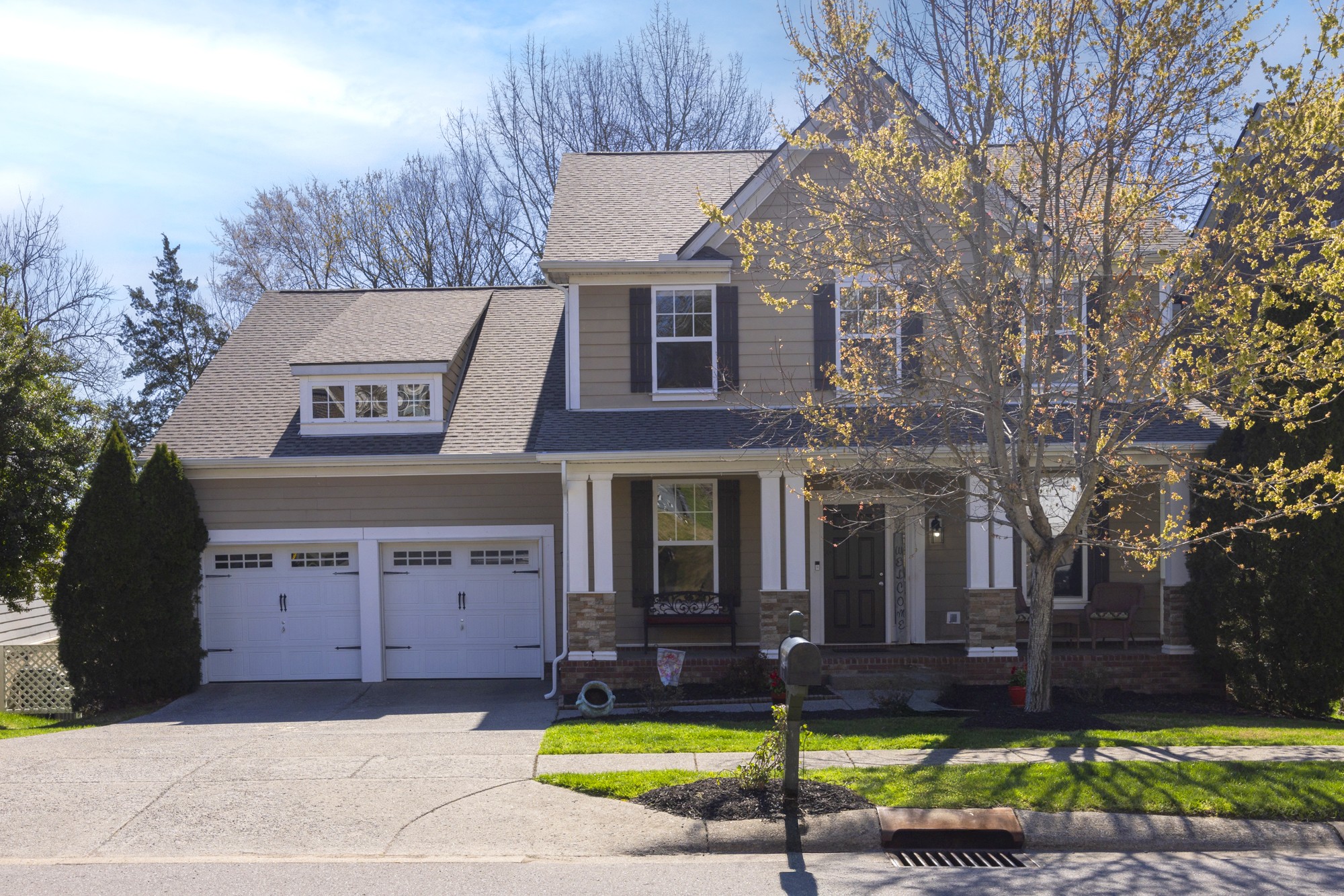 5040 Falling Water Rd