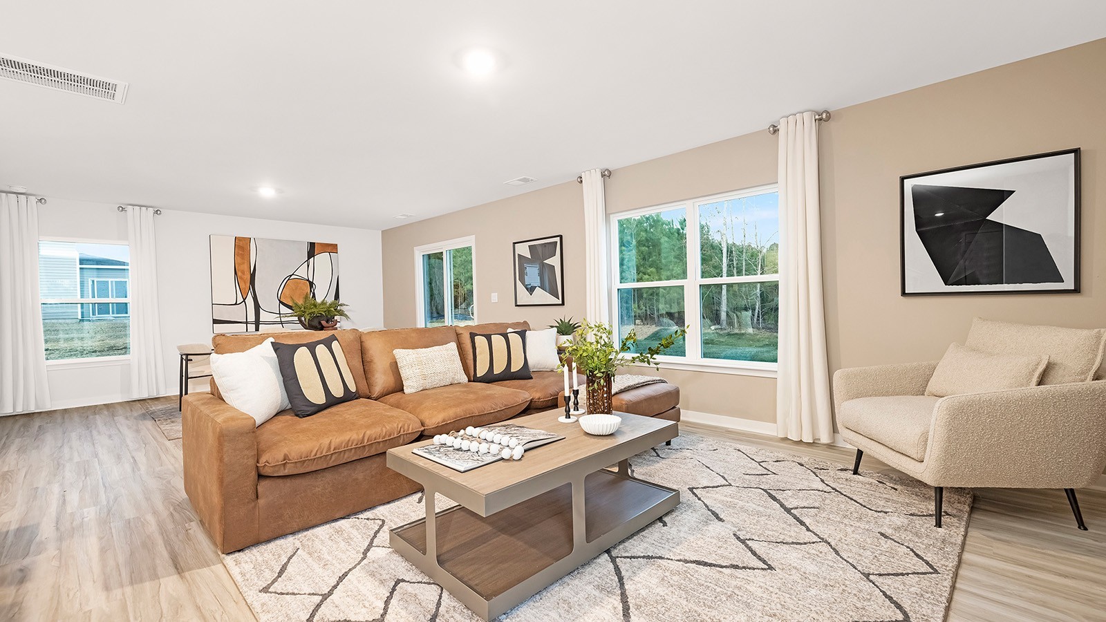4933 Leybourne Lane
