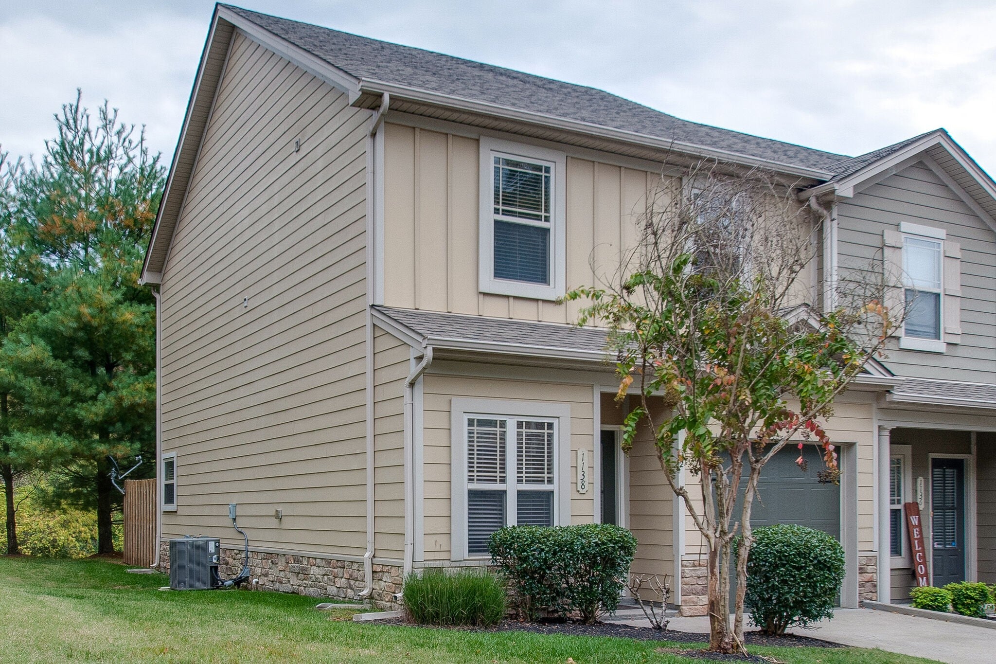 1138 Woodbury Falls Ct