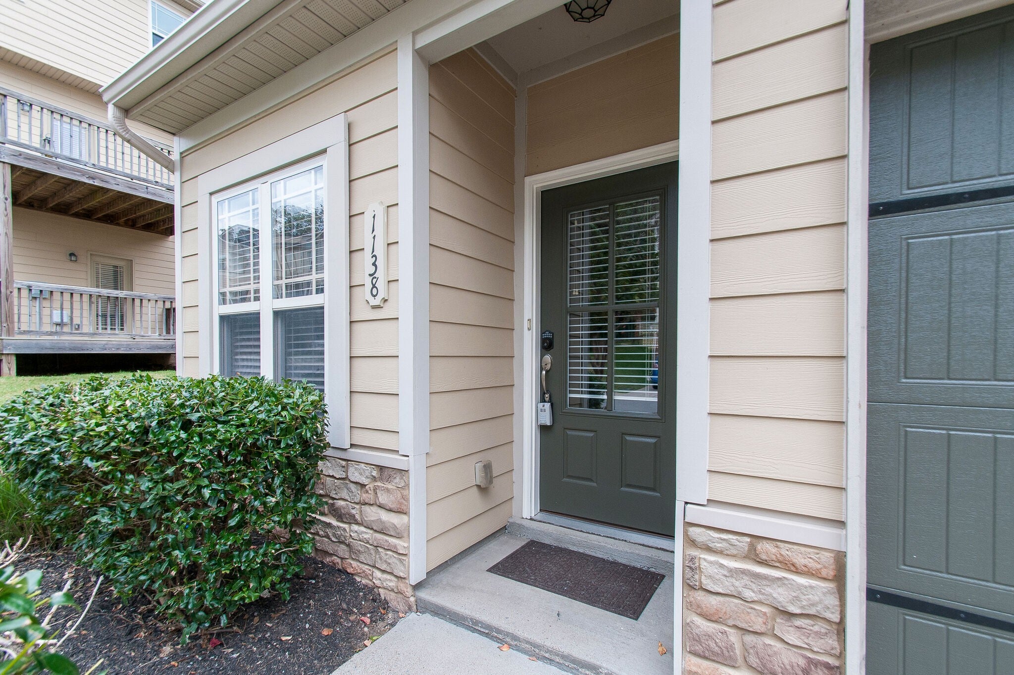 1138 Woodbury Falls Ct