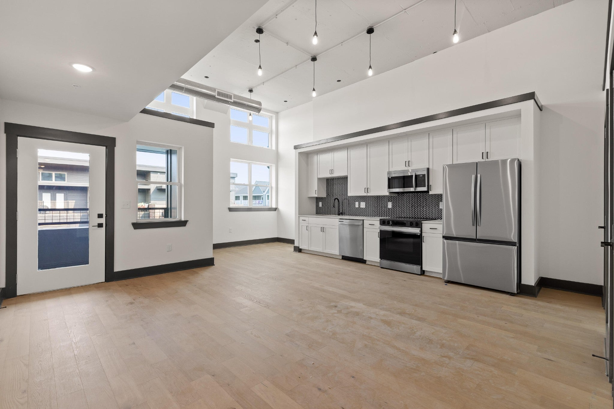 2424 E 18th Street