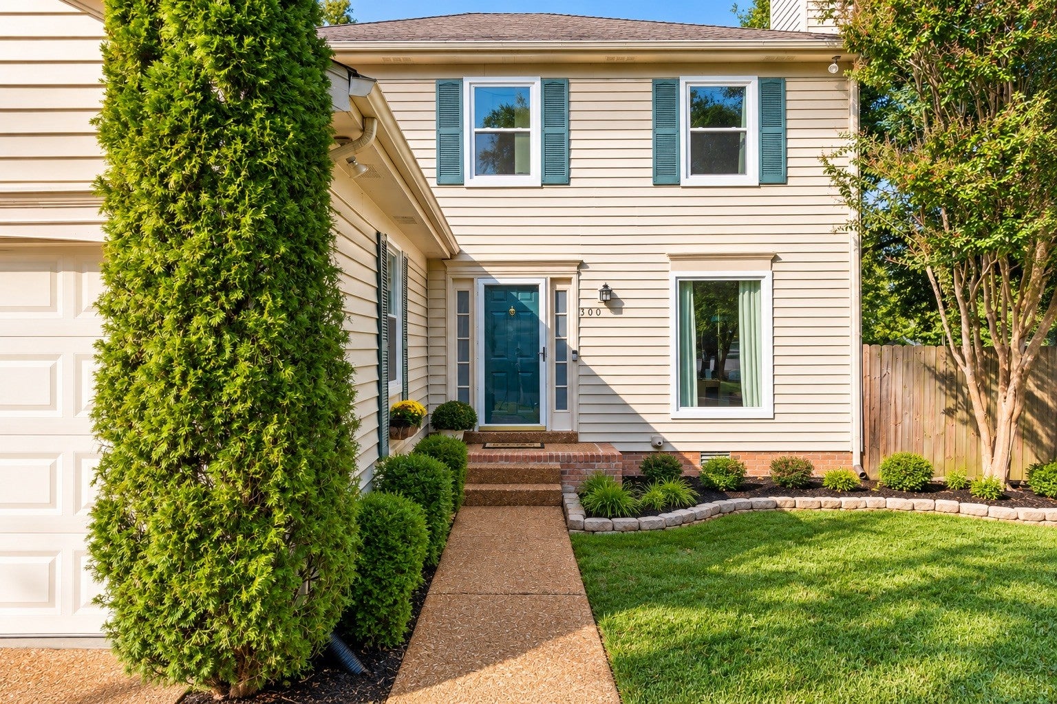 300 Harwich Ct
