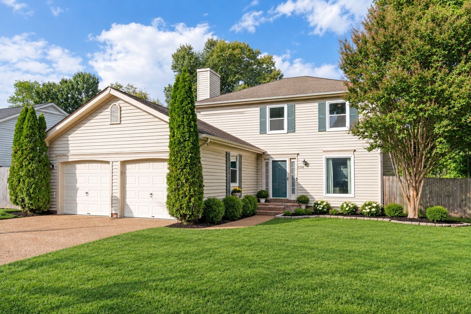 3-bed listing at 300 Harwich Ct, Nashville