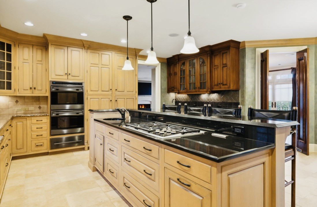 102 West End Close 102