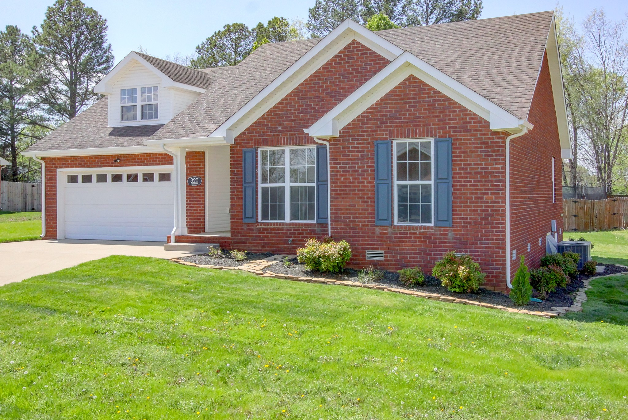 320 Maple Park Dr