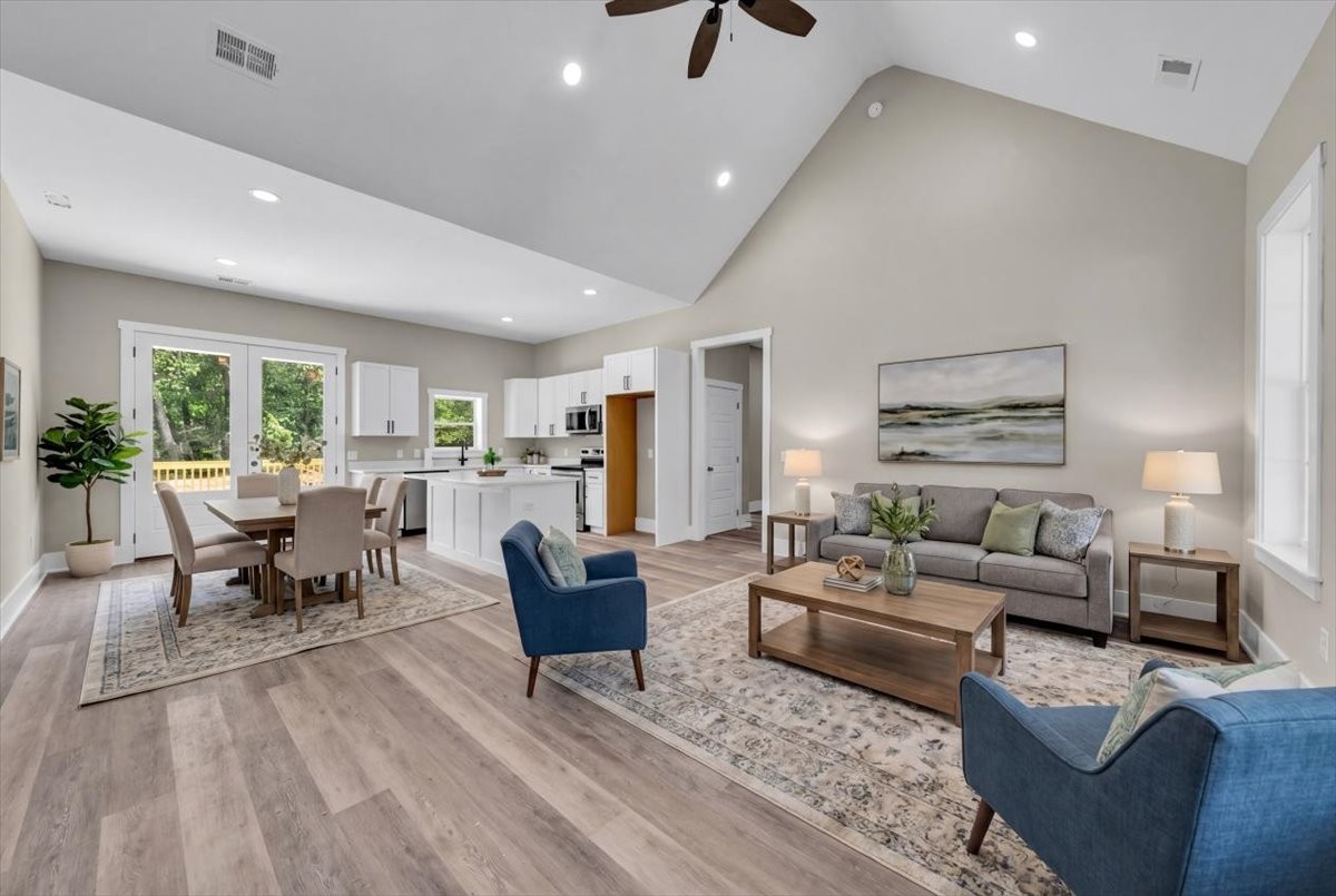 117 Myra Ln