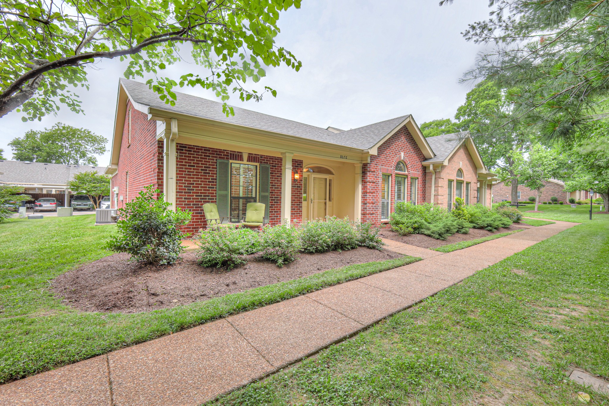 8076 Sunrise Cir