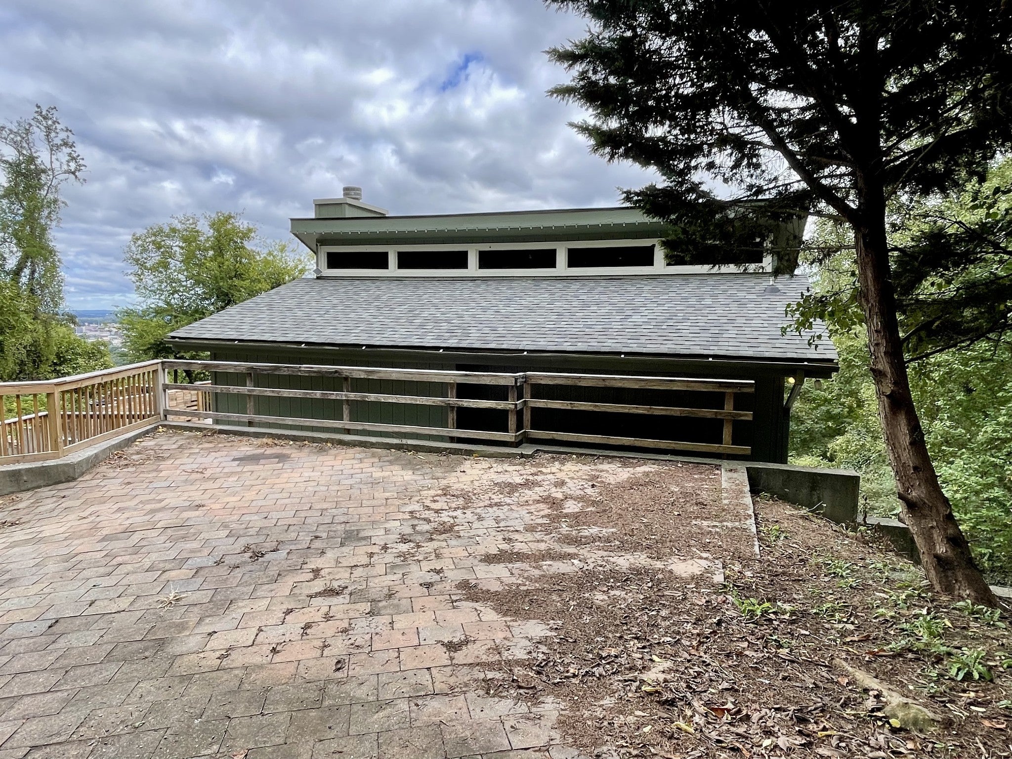 713 Lower Cravens Ter