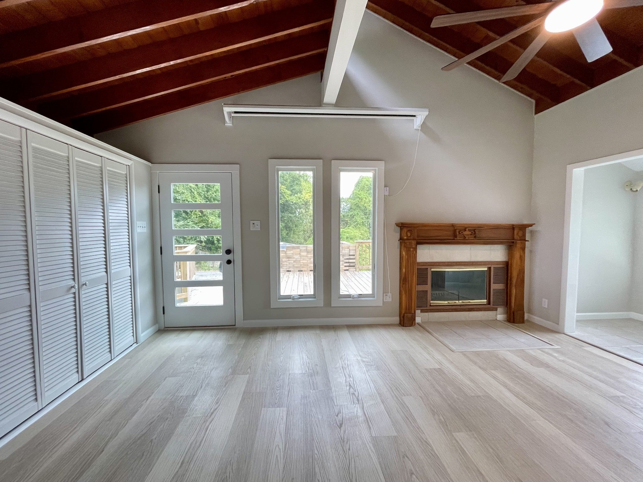 713 Lower Cravens Ter