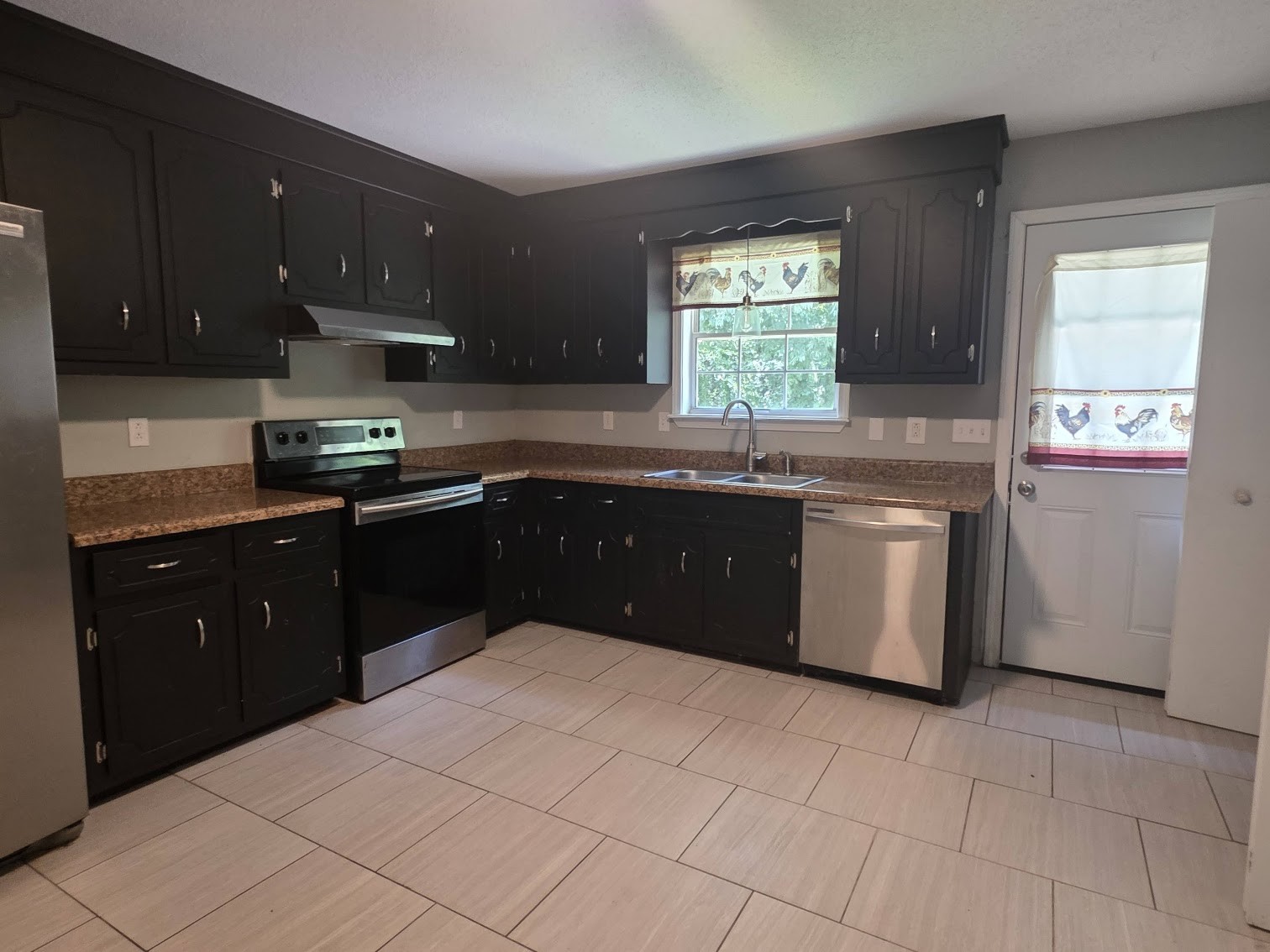 3404 Oak Lawn Dr